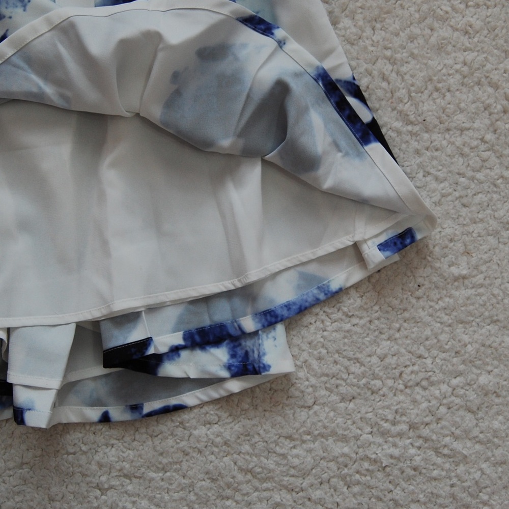 Lulus Seeing Chic Blue Ivory Print Slater Dress M - Picture 6 of 7